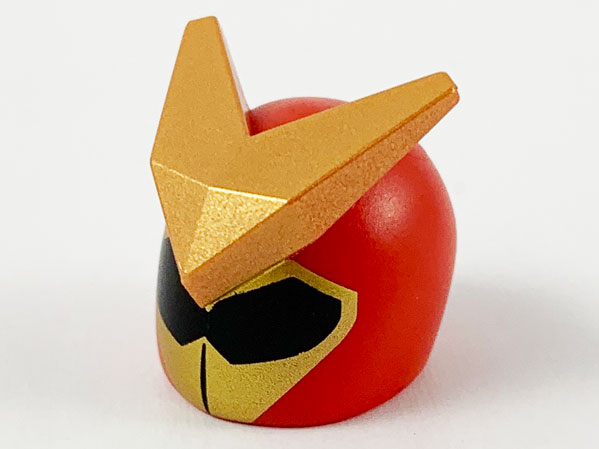 Minifigure, Headgear Helmet, Large Pearl Gold V Crest, Black Visor and Gold Faceplate Pattern